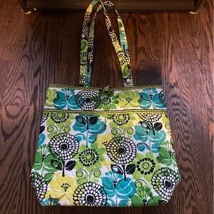 Vera Bradley Go Round Limes Up